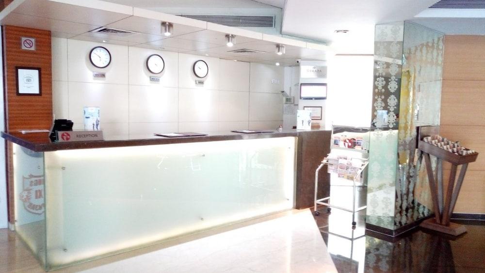 Ramada By Wyndham Navi Mumbai Hotel Eksteriør billede