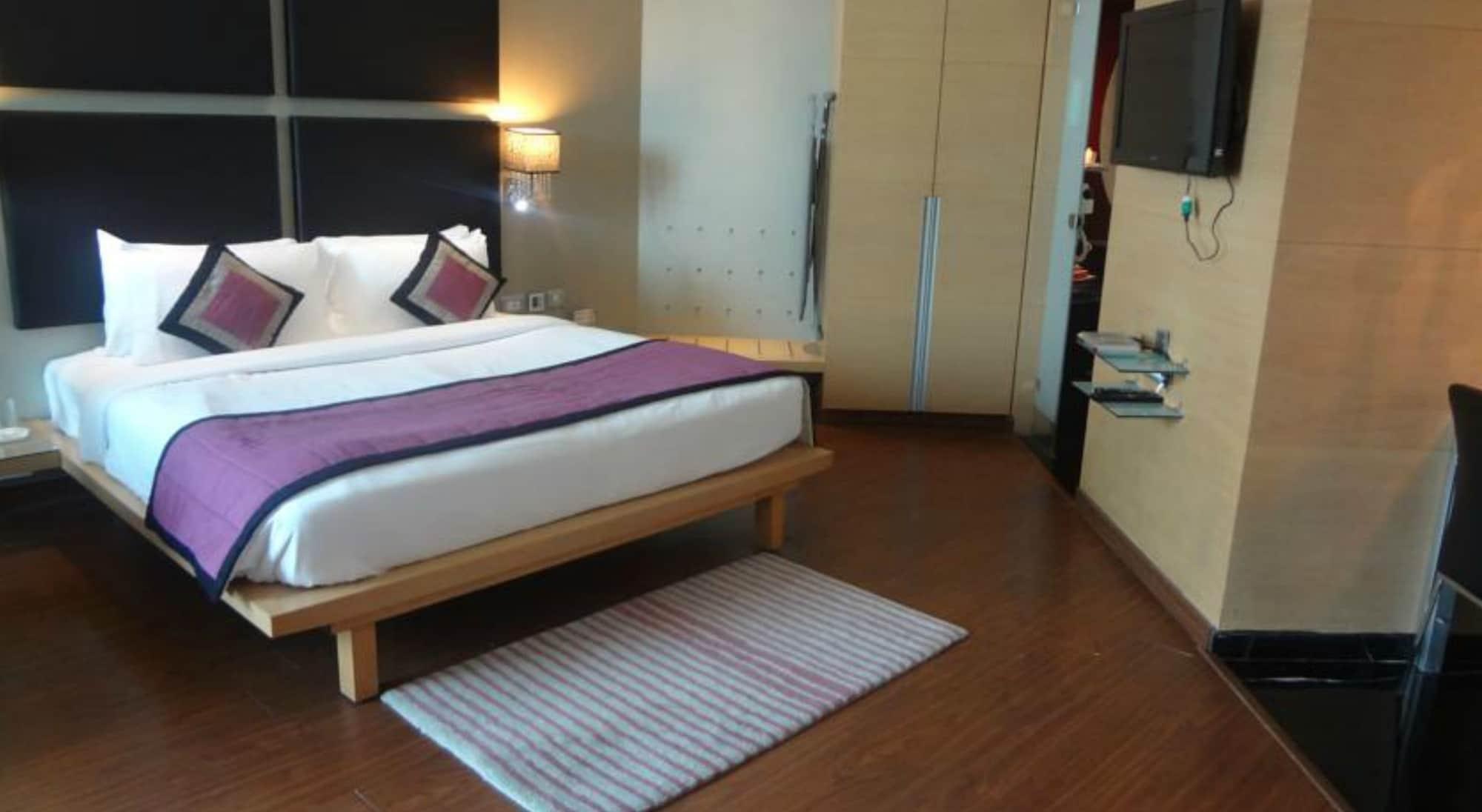 Ramada By Wyndham Navi Mumbai Hotel Eksteriør billede