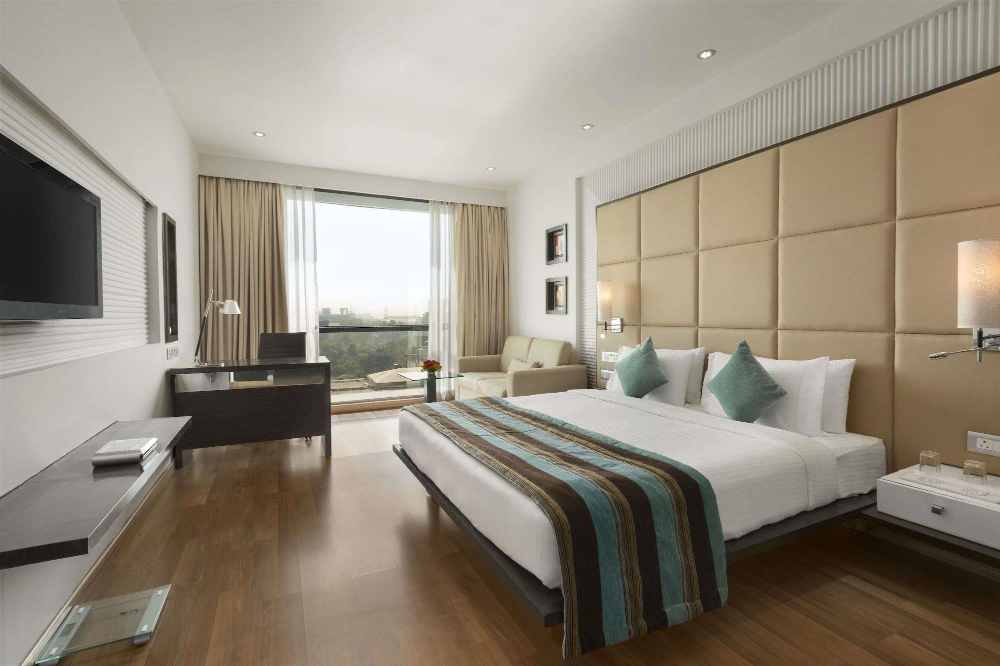 Ramada By Wyndham Navi Mumbai Hotel Eksteriør billede