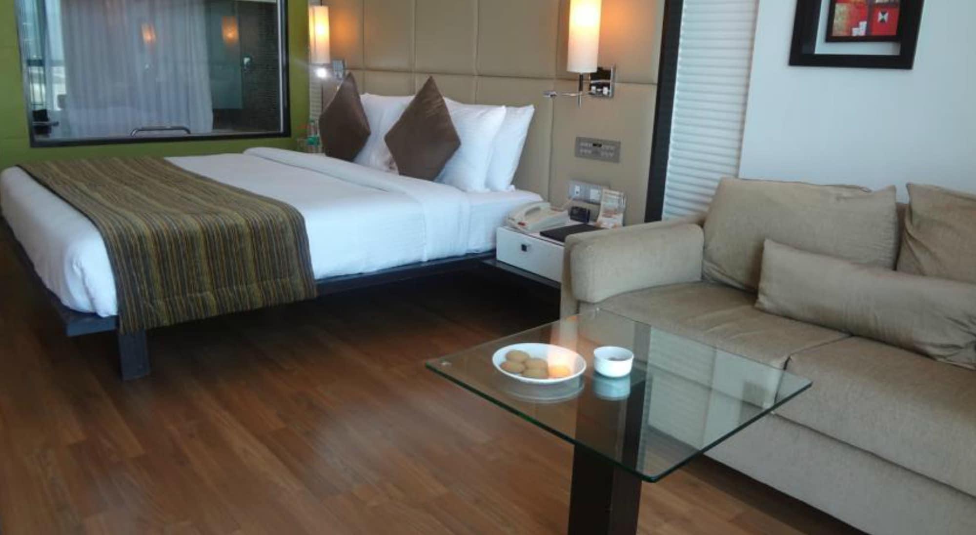 Ramada By Wyndham Navi Mumbai Hotel Eksteriør billede