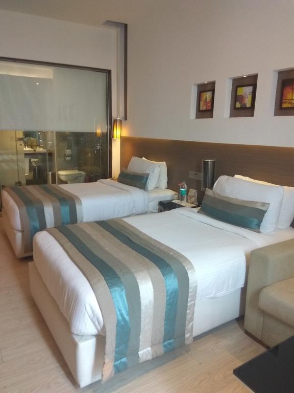 Ramada By Wyndham Navi Mumbai Hotel Eksteriør billede