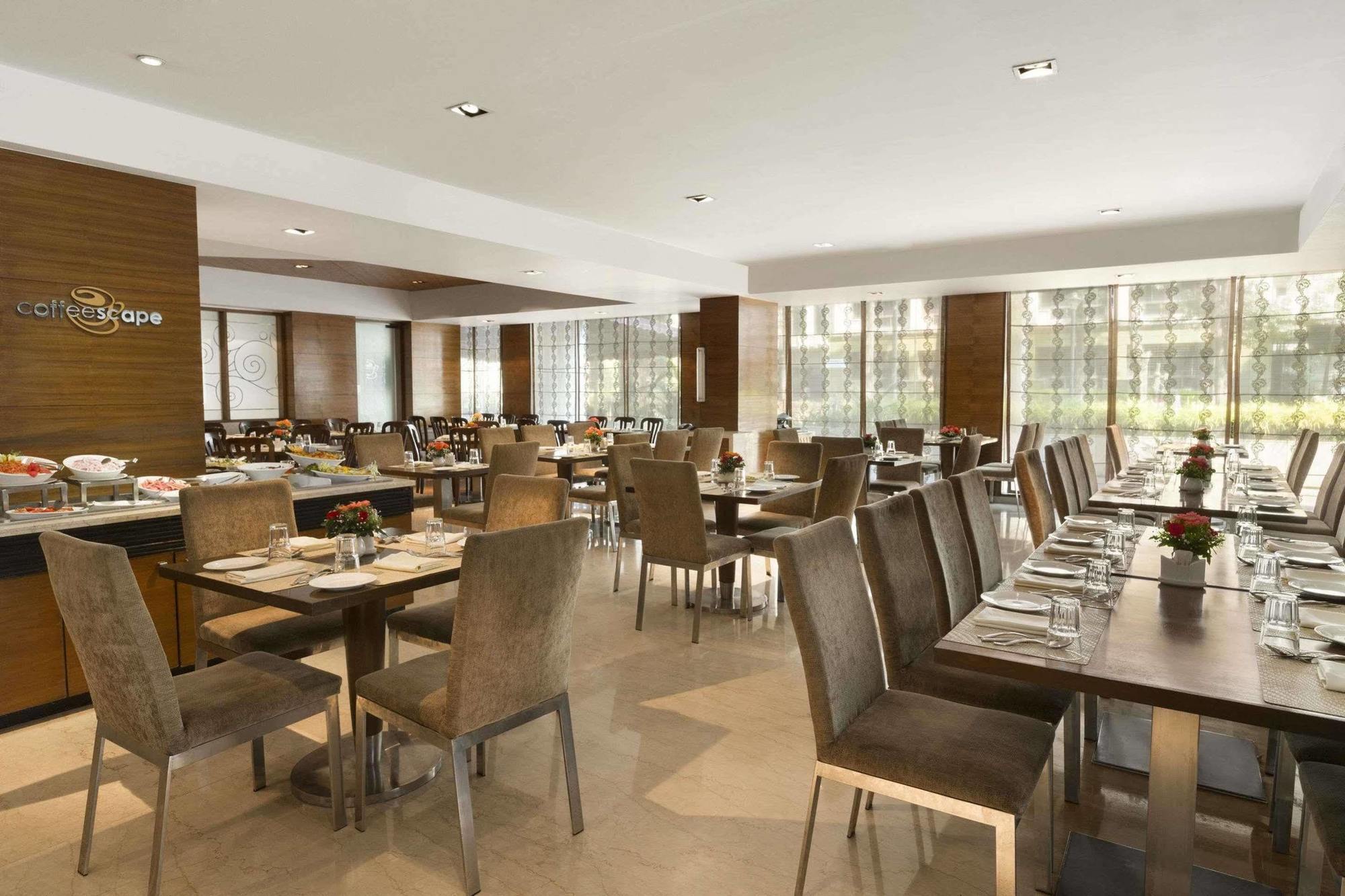 Ramada By Wyndham Navi Mumbai Hotel Eksteriør billede