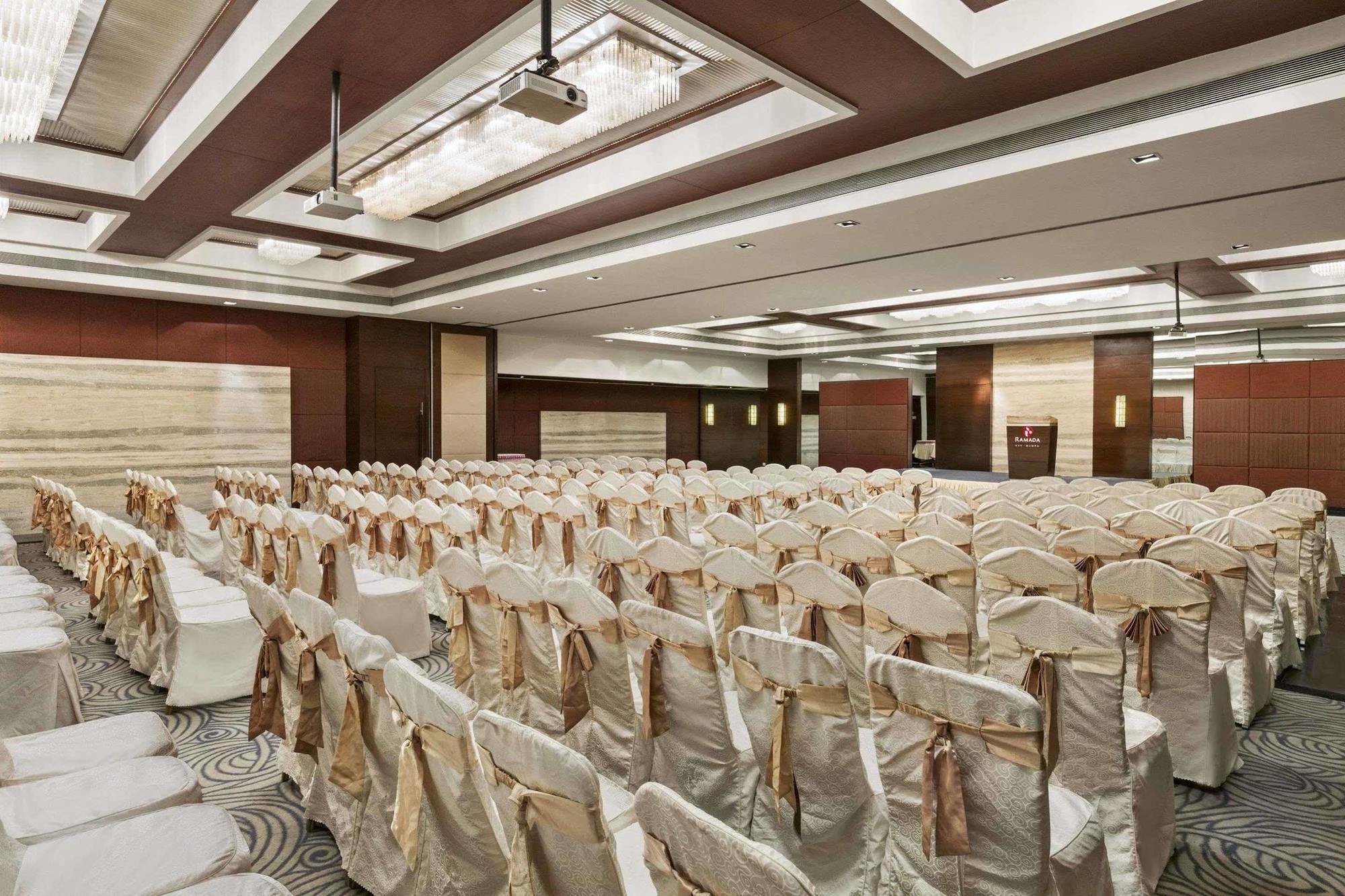 Ramada By Wyndham Navi Mumbai Hotel Eksteriør billede